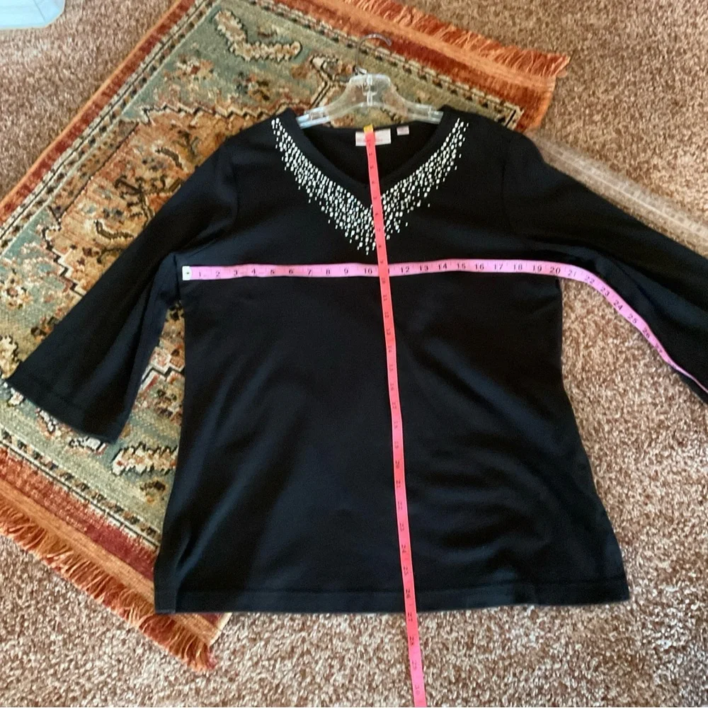 Quacker Factory Black with Rhinestuds Blouse, v-neck, 3/4 sleeve, gorgeous - Picture 11 of 13